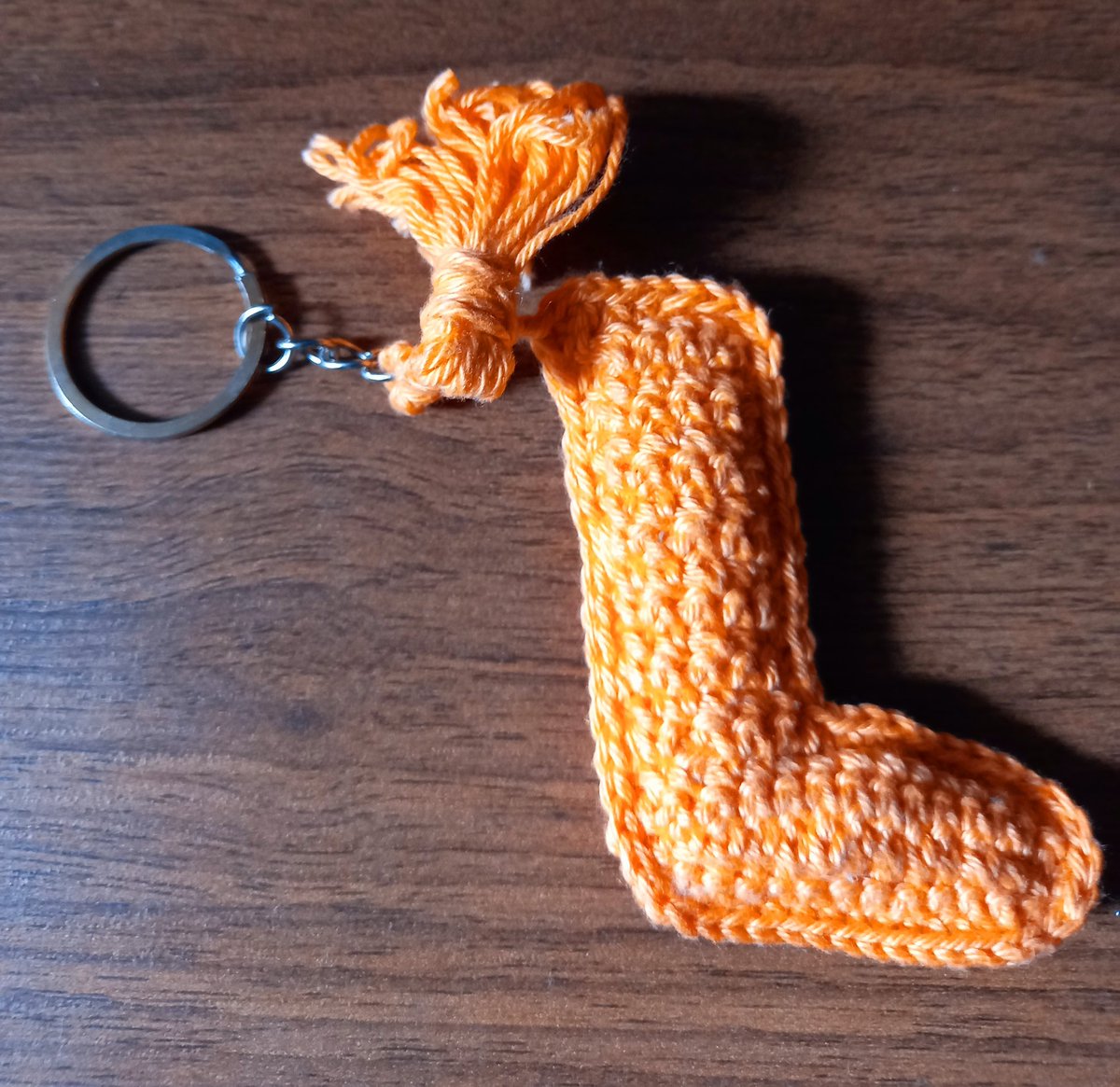 Legan_ki's tweet photo. Muchas gracias @aleydaguare lindas tus creaciones y gracias por el detalle del llavero con mi inicial 🤩😍 https://t.co/YeeLdmBLzI