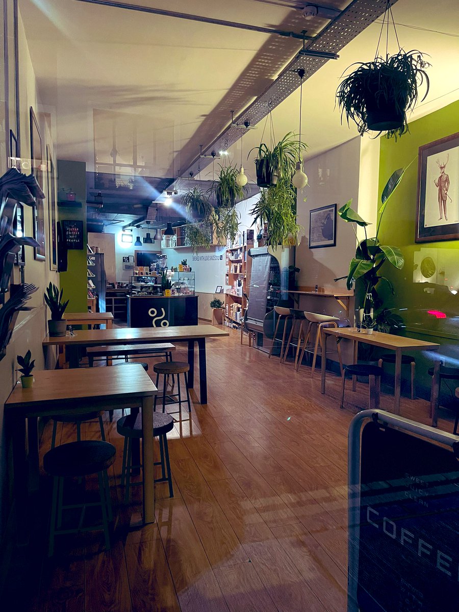 jaredhuet's tweet photo. Great to see the indoor seating setup back @twobeanscafe @DunLaoghaireTn  ☕️ https://t.co/0M5fskvA34