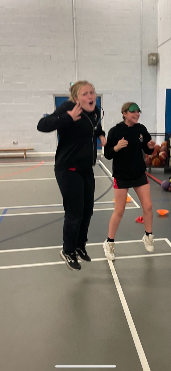 Great teamwork through basketball today with year 8! What a fun activity to kick off this half term's PE concept- Effective teams! #PEforALL #conceptcurriculum <a href="/robertbms/">Robert Bloomfield Academy</a>