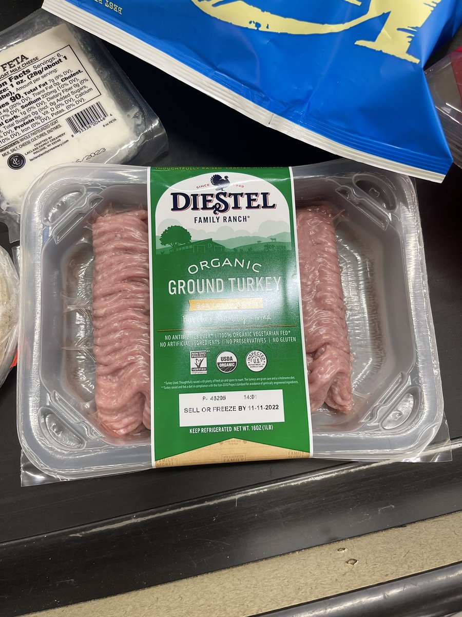 Leslie Carlson tweet media