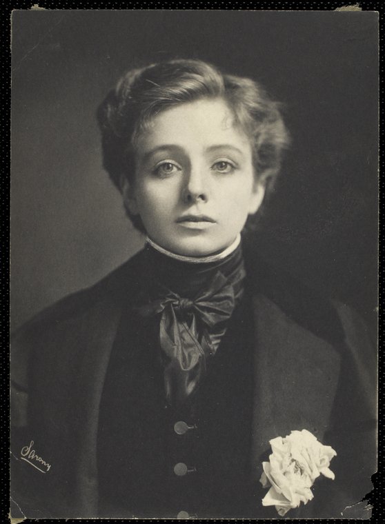 American actress Maude Adams as Napoleon ll in L'Aiglon. Photographed in 1901.