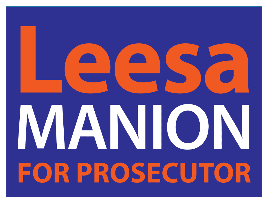 ShastiConrad's tweet photo. I'm supporting @leesamanion for King County Prosecutor to elect the first woman and person of color to hold this position. She is committed to making our communities safer, strengthening victim services, and protecting public safety in King County. https://t.co/KsuVERdQxV