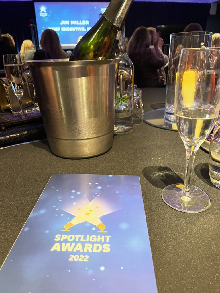 Laura Neil (Stuart-Neil) tweet media