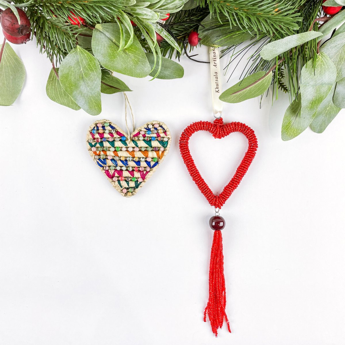 fmsc_org's tweet photo. When you make an $88 donation to FMSC this holiday season, you will >>>

🍚 Feed one child a daily meal for a FULL year
🌍 Empower our artisan partners in #Uganda and #Eswatini 
❣️ Receive a stunning heart ornament gift

‼️ Must use this link to donate: https://t.co/FzGPIYfQCx https://t.co/UMDiBkWGid