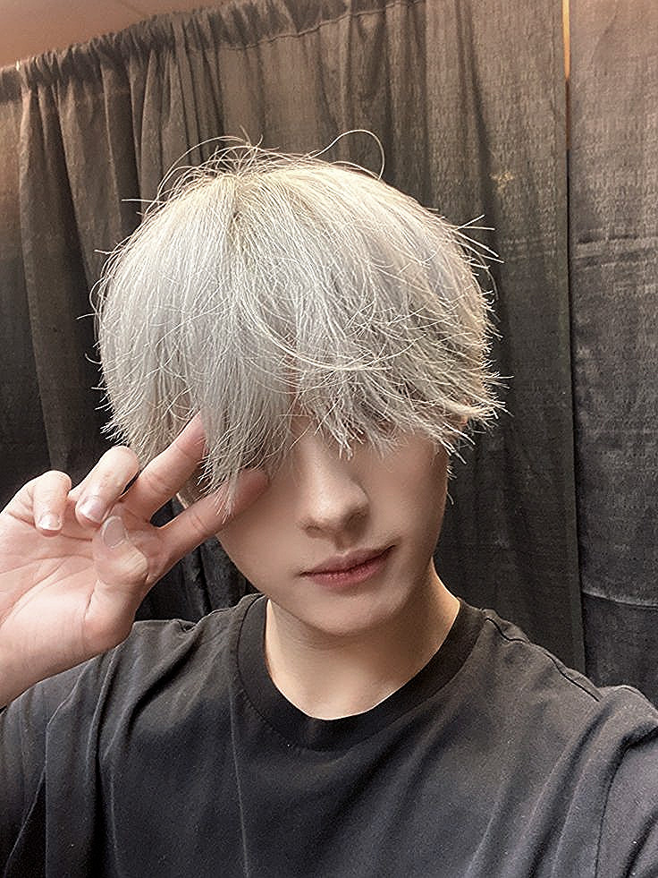 NHTVXT's tweet image. ⠀ ⠀

                     𝓖OOD𝓝IGHT. 
                  
⠀ ⠀