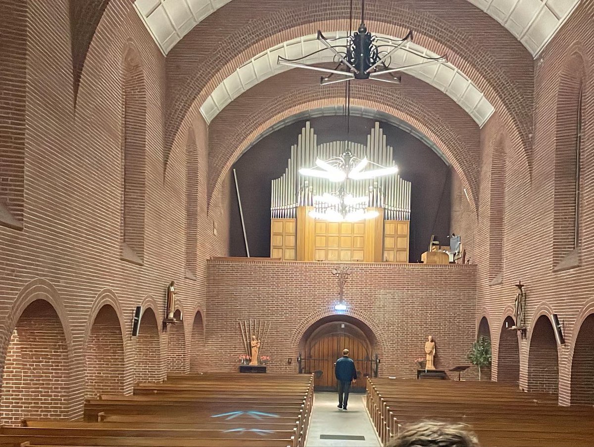 KiesEssentie's tweet photo. 🏡 ⛪️ Vanavond is Essentie te gast in de kerk in Melderslo en spreken we over de invulling van de kerk. Wonen, onderwijs of een andere functie? https://t.co/deLytfrvQY