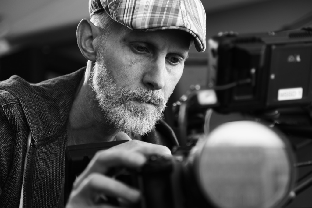 lildragontv's tweet photo. If you've been following lilDRAGON over the years, you've undoubtedly heard the name Jeremy Gonzales and seen his work. He's served as Director of Photography pretty much from the inception of lilDRAGON and has filmed an incredible number of projects wit… https://t.co/VfqqTXqfxG https://t.co/PKwZhQ9gsn