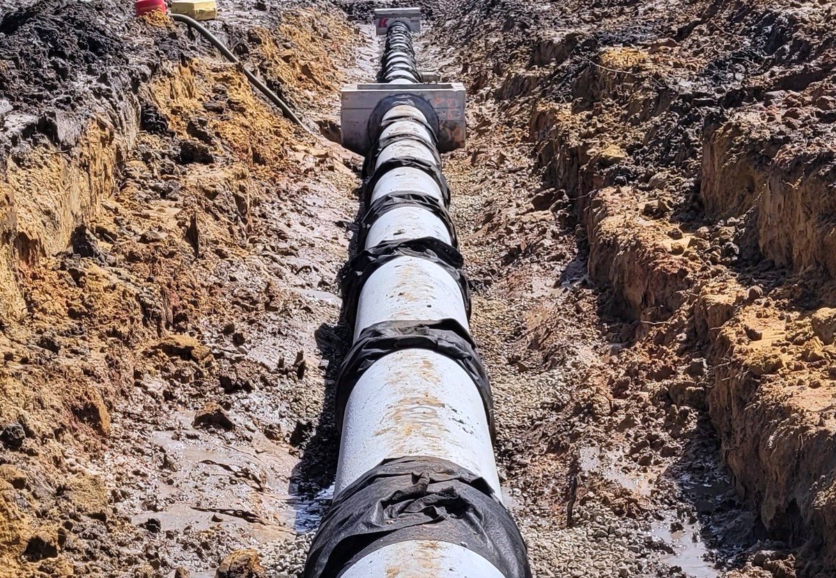 GulfStreamCons1's tweet photo. We are always adaptive and strategic, constantly monitoring and planning for weather! ⛈️☀️
Shown here is a run of reinforced concrete pipe and drainage structures being successfully constructed with our efficient dewatering effort.

#GulfStreamConstruction #ConstructionSite https://t.co/79CIWOi2c0