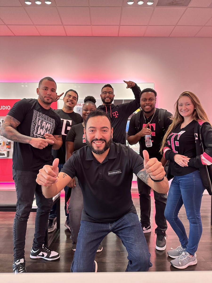 Great day in Vero Beach <a href="/WirelessVision/">Wireless Vision</a> <a href="/TMobile/">T-Mobile</a> with <a href="/RaulG1006/">Raul Guerrero</a> and <a href="/DamienCharles11/">Damien Charles</a> #Partnership is the 🔑  to our success!  #alignment #Q4 <a href="/Jaghaii/">aj</a> <a href="/MaddBread/">GENO REY</a> <a href="/JRojas537/">Juan Rojas</a> <a href="/thatsammori/">Saber Ammori</a> <a href="/SByrneDoyle/">Byrne Doyle</a>