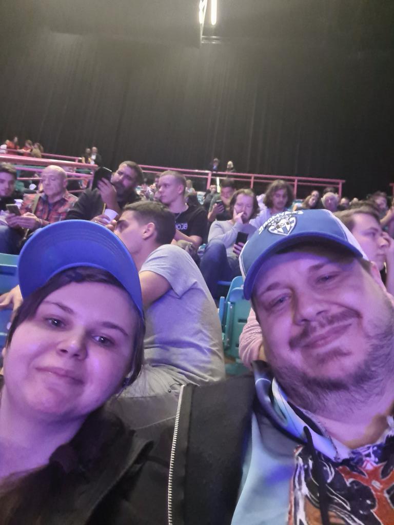 icebeer752's tweet photo. #WWEGeneva  FAMELIE Time https://t.co/9lLNqL6EMP