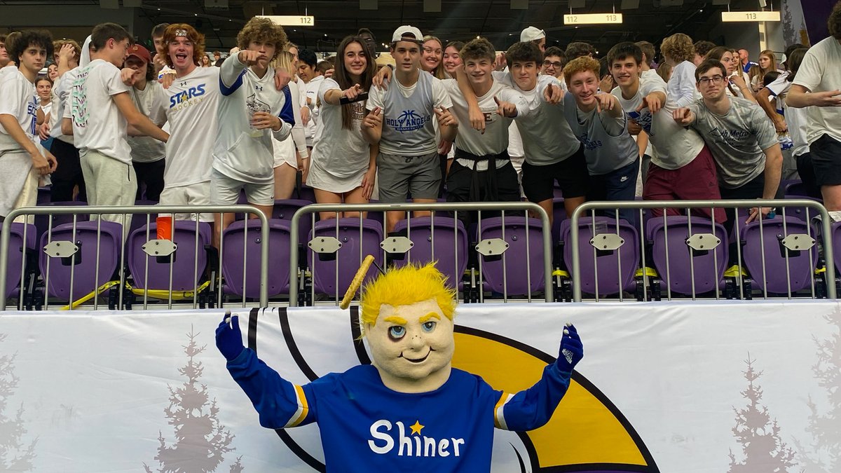 STARS Soccer leads Mankato East 1-0 at halftime. We have a great crowd at U.S. Bank this afternoon. GO STARS!!