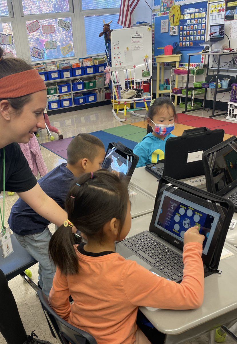 First grade is learning about the moon phases this week. Here is <a href="/SchulkeEmily/">Emily Schulke</a> ’s class 1) taking a VR field trip to the moon 2) matching the correct moon phases with drag &amp; drop and 3) shading the moon phases. We used schoology to access the Nearpods.