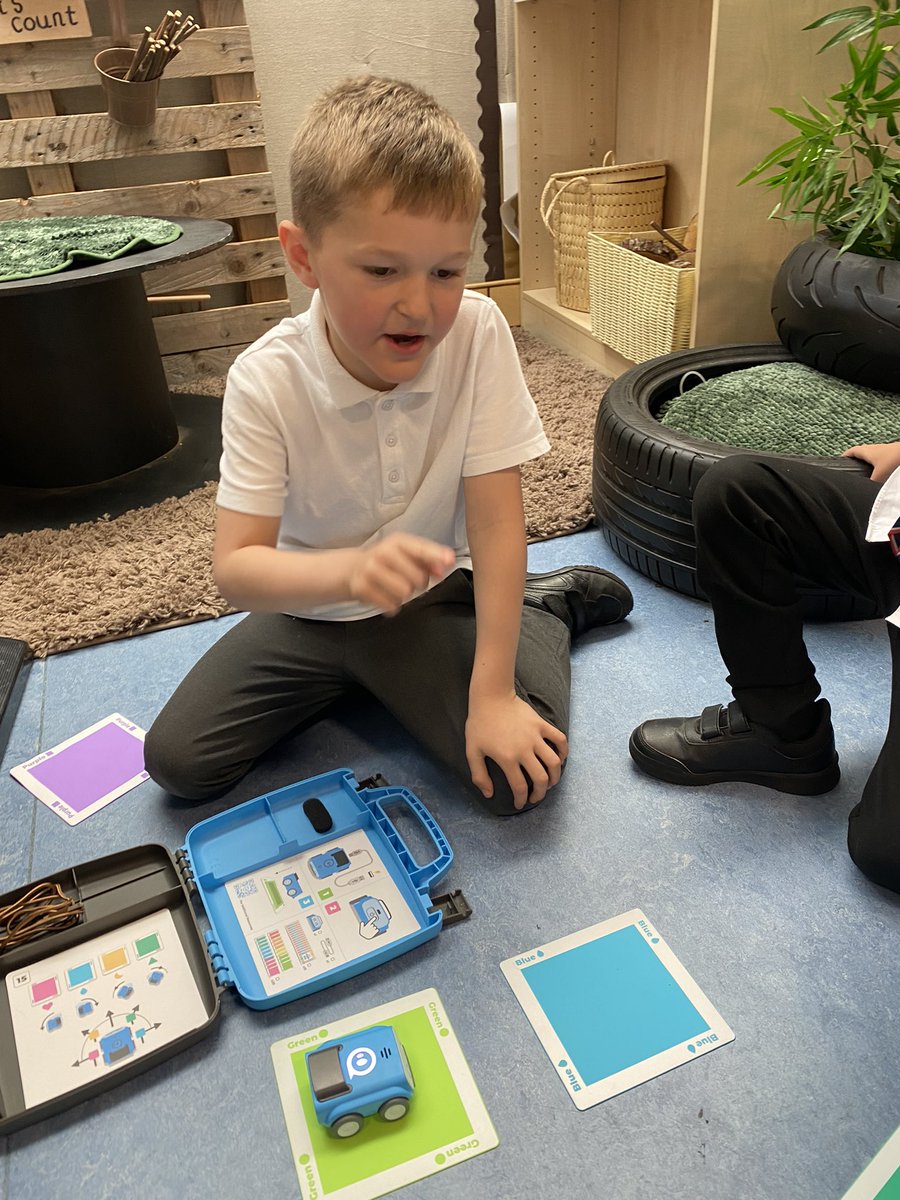 RosebankPS's tweet image. Celebrating #YoungSTEMLeaderWeek by looking at some of activities our super YSL’s have led so far this year. #codeandgomouse #dotanddash #indi #makedo