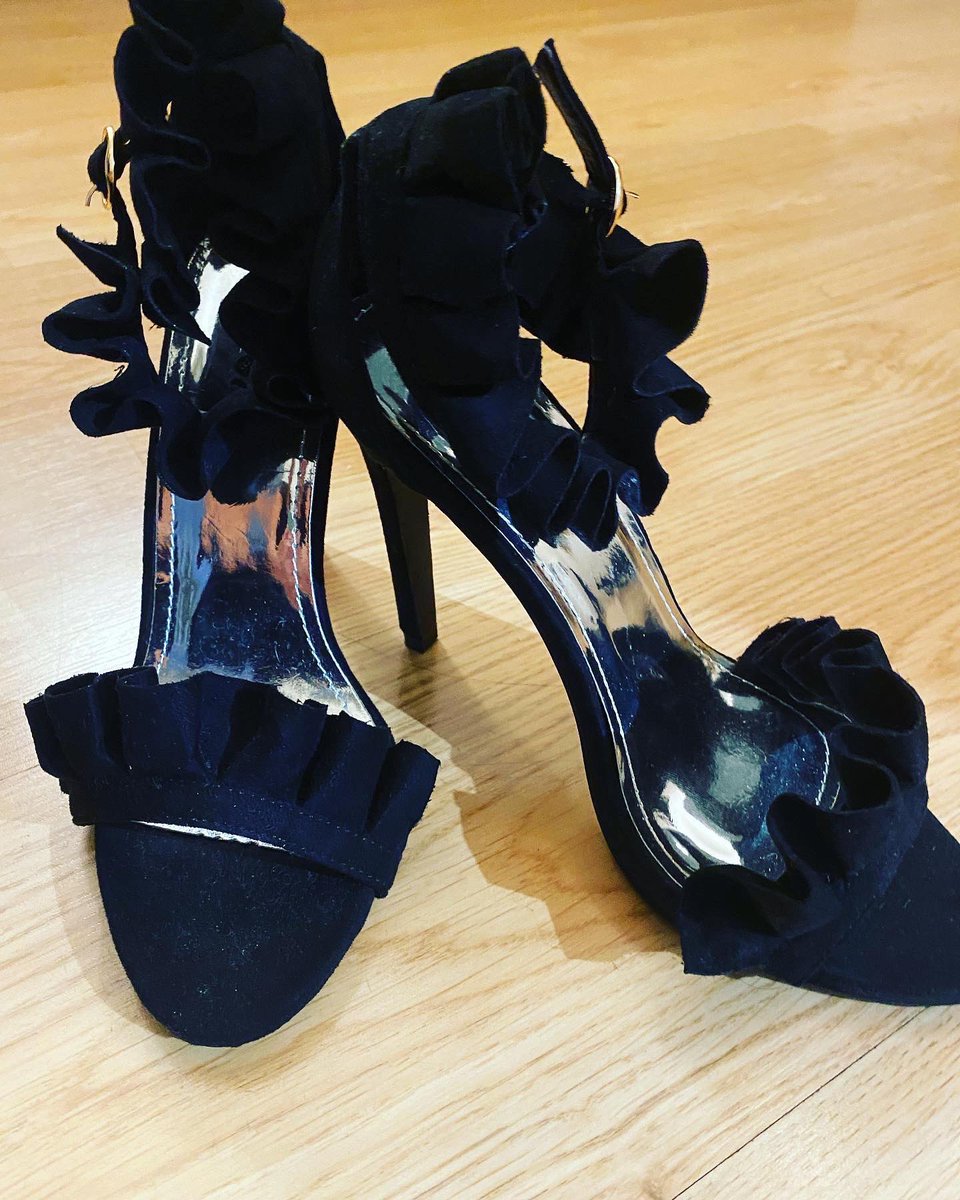 pineapplegiftco's tweet photo. These shoes were made for dancing! 💃
.
The party season is almost upon us Pineapple peeps and I have some new-in funky footwear to see you through…
.
Brand new black faux suede heels, size 5, £20.
.
Excellent condition leopard print heels, small size 5, £15
.
Visit LINK IN BIO https://t.co/8NEdpZhj1H