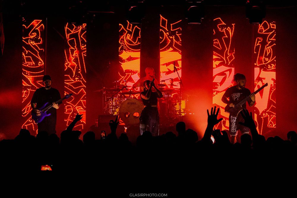 jinjerofficial's tweet photo. From get-in to load in, from soundcheck to showtime: Sacto you were amazing ♥️🖤 … Denver is up next!

Final tickets here:
https://t.co/j8xMupVCWd
https://t.co/yEYV8XQogL

Photos: @LinaGlasir 

#jinjer #pod #podband #vended #malevolence #spaceofvariations #napalmrecords https://t.co/68FGK5ZGRi