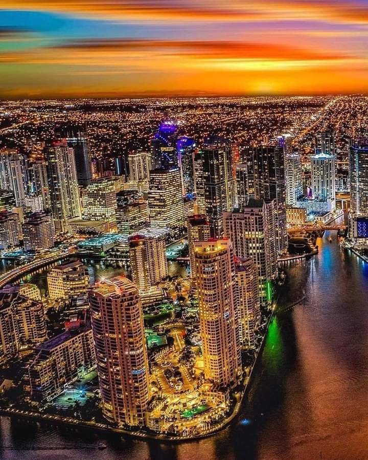 إنها ميامي ي سادة
💜❤️💜❤️