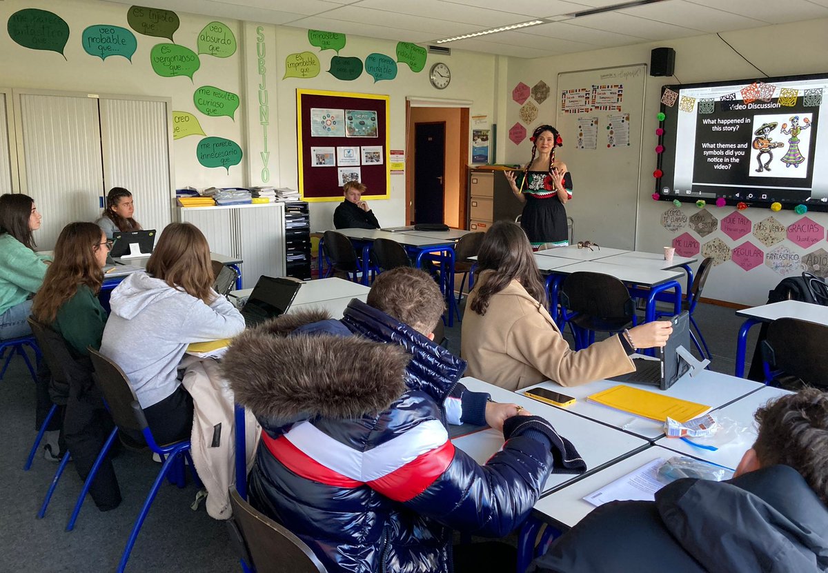 BSN Modern Languages tweet media