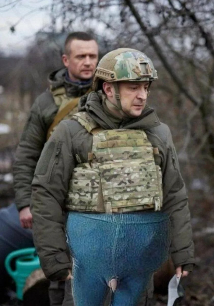 Woohowooo's tweet photo. @UkrainianSurvi1 @karepinasv1 @nakhiba У долбоебов в киеве спроси, у главного вот можешь https://t.co/up3TLseOKB