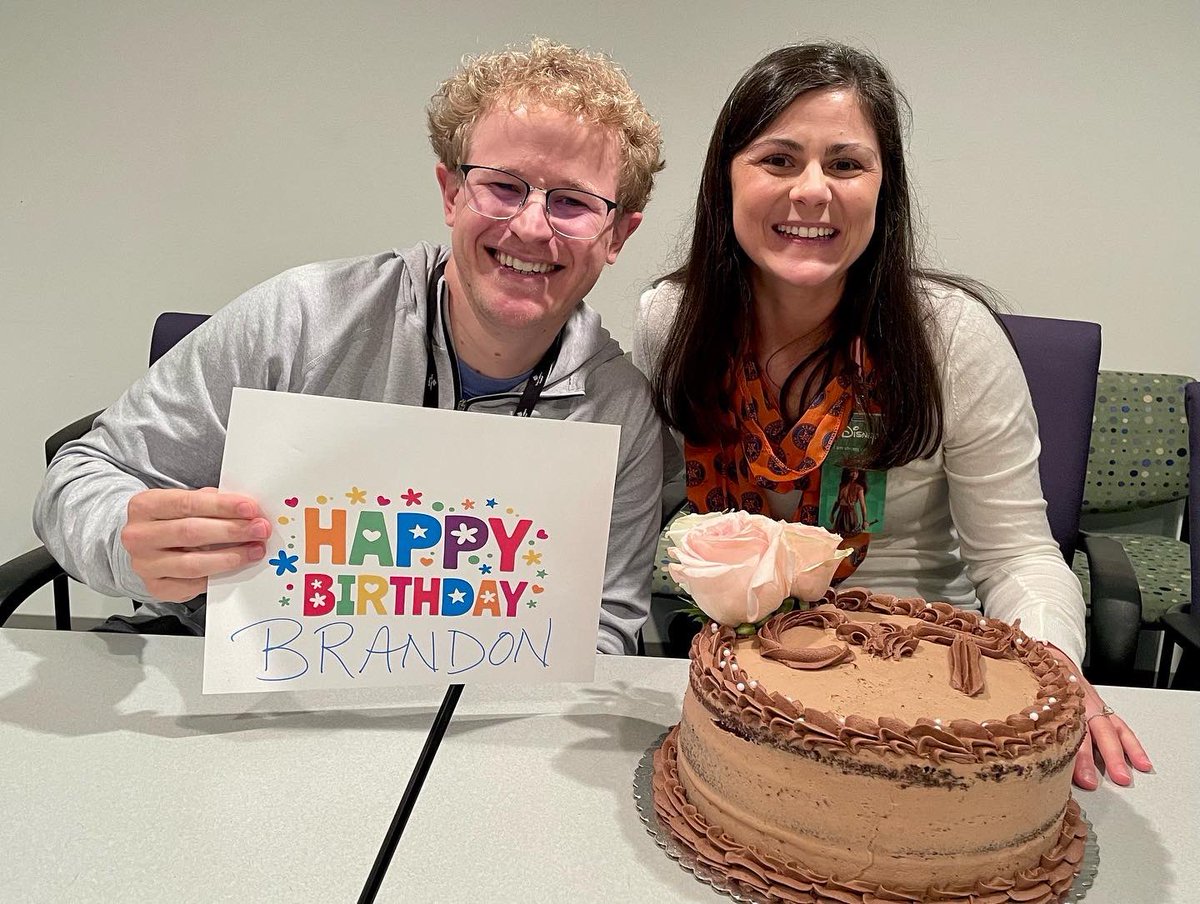 BCMPedsRenal's tweet photo. Before we descend into the bowels (bladder?) of ASN Kidney Week 🫘, a little fellow’s lunch celebration for Caroline and Treavor’s upcoming nuptials 💒 and Brandon’s birthday 🎂! 🥳 #gratefulForThisCrew #wheresDrBraun #tinyHeadDrBraun #ASNkids22 https://t.co/7U93ghpOEq