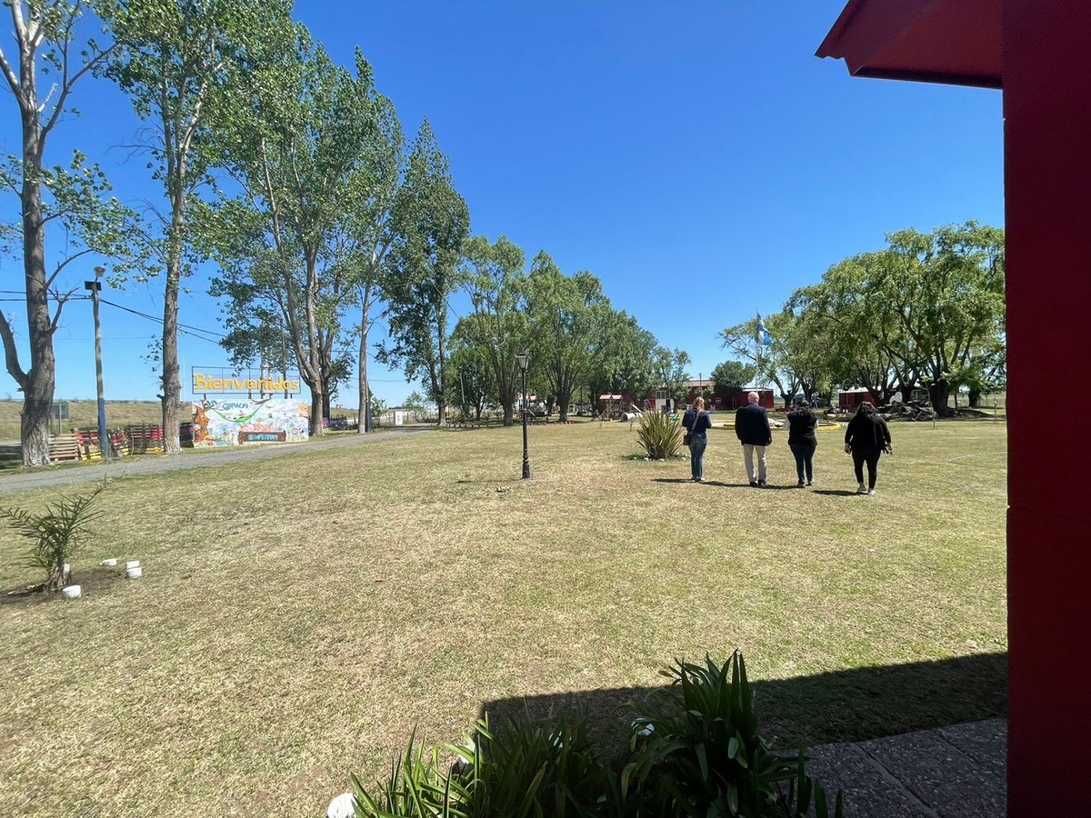 Recibimos visitas internacionales! 😉🌟
Dando a conocer Pergamino y algo de nuestro trabajo con instituciones amigas🤗.

Muchas gracias @NickDeychakiwsky de  <a href="/MottFoundation/">Mott Foundation</a>  y @florenciaAlvarez de IAF por venir!