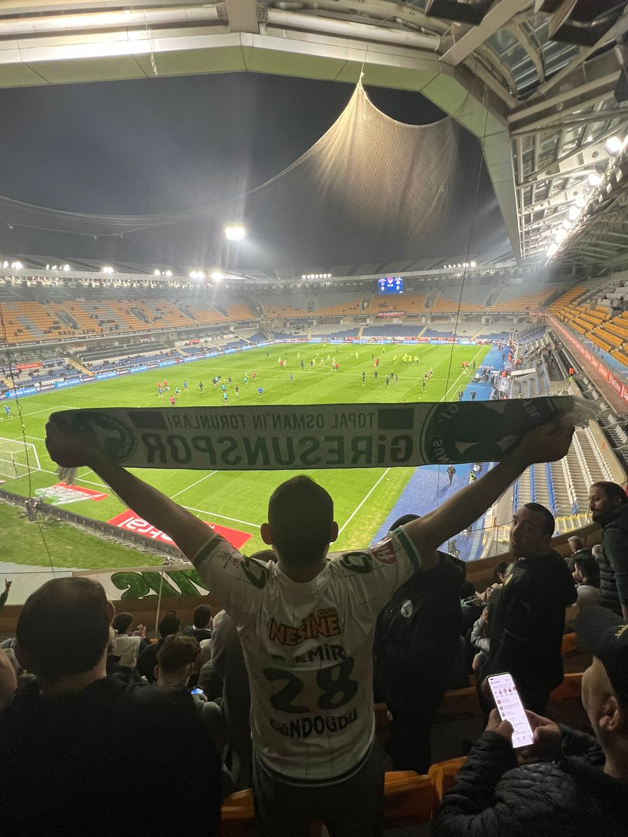 MuratGndgdu2828's tweet image. #TOPAL OSMAN AGA TORUNLARI 
Buradan dusmez