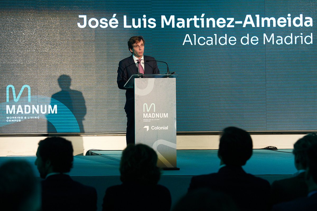 ColonialOficina's tweet photo. Presentamos hoy #Madnum en #Madrid, el proyecto más grande de la historia de la compañía. Este nuevo complejo unirá en un mismo espacio oficinas, vivienda, retail y zonas verdes, anticipando las últimas tendencias en materia de trabajo y vida: https://t.co/jtO0RfiGND https://t.co/kdp94kabtU