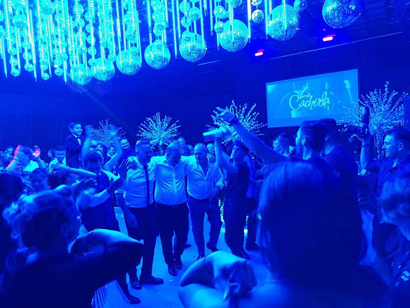 WorldMusicBA's tweet image. Presentamos a @la_cachirla en Espacio Marfil en lo que fue una noche maravillosa.
►Mirá el evento completo aca: worldmusicba.com/la-cachirla-en…
_
#LaCachirla #cumbiapop #cumbiacanchera #cumbia #pop