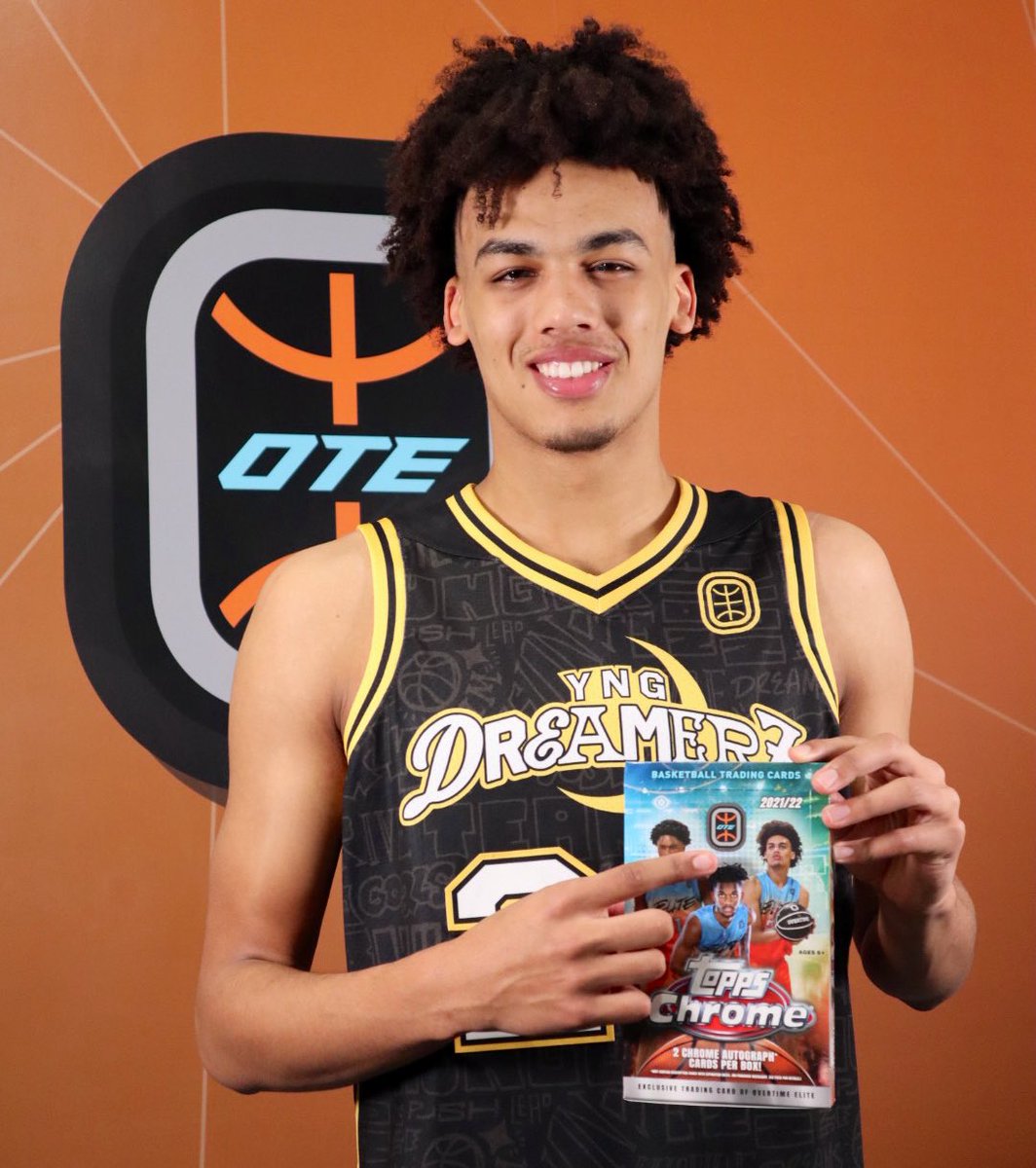 In celebration of <a href="/OvertimeElite/">Overtime Elite</a> securing an exclusive media rights deal today, we’re giving away a box of #OTE Chrome! 

RT for the chance to win 🎉🏀