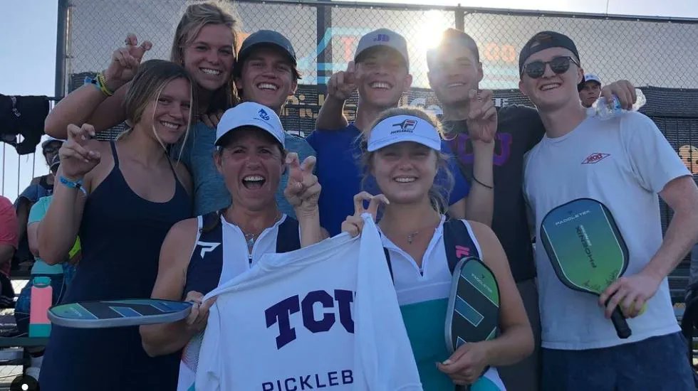 PickleJunkies's tweet photo. #collegepickleball is growing! #TCU has a team and @DropOrDrive found out how you can join!
https://t.co/RFEAf1285g https://t.co/Dzwrbdv2fO