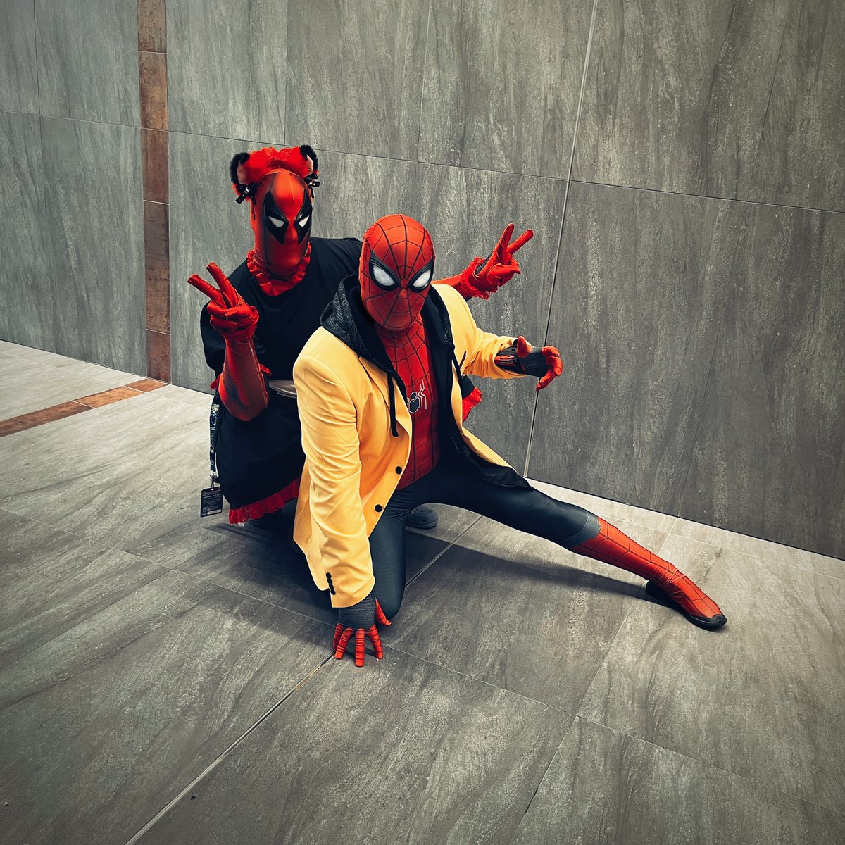 MonctonSpidey's tweet image. I had no idea what #Deadpool was up to 😂 #HalCon2022 #SpiderMan 🤘🏻