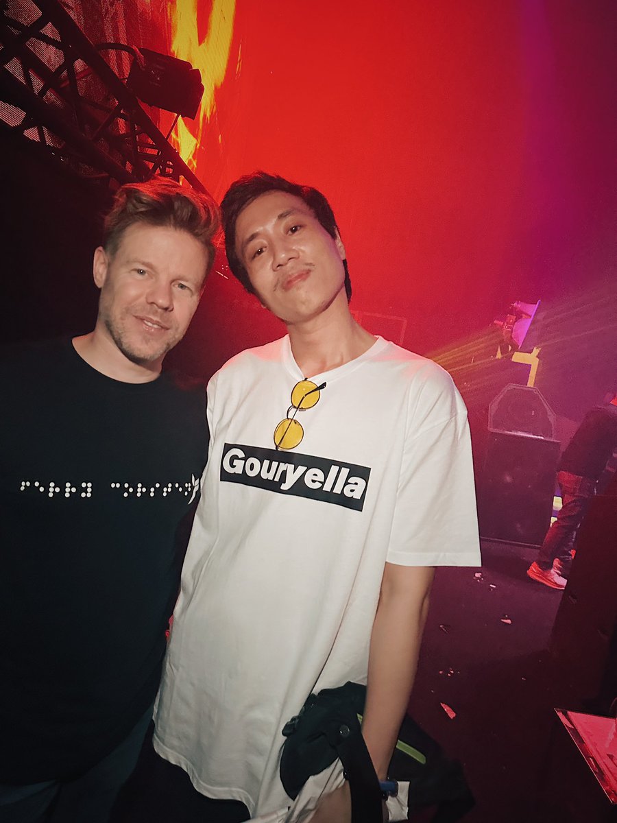 bobbytrcm's tweet photo. What a “What the F” night to he remember w/ my No.1 Dj @FerryCorsten . Your music had proven to resonated with me yet again 🖤💙🤍 https://t.co/dV67sY0rrm