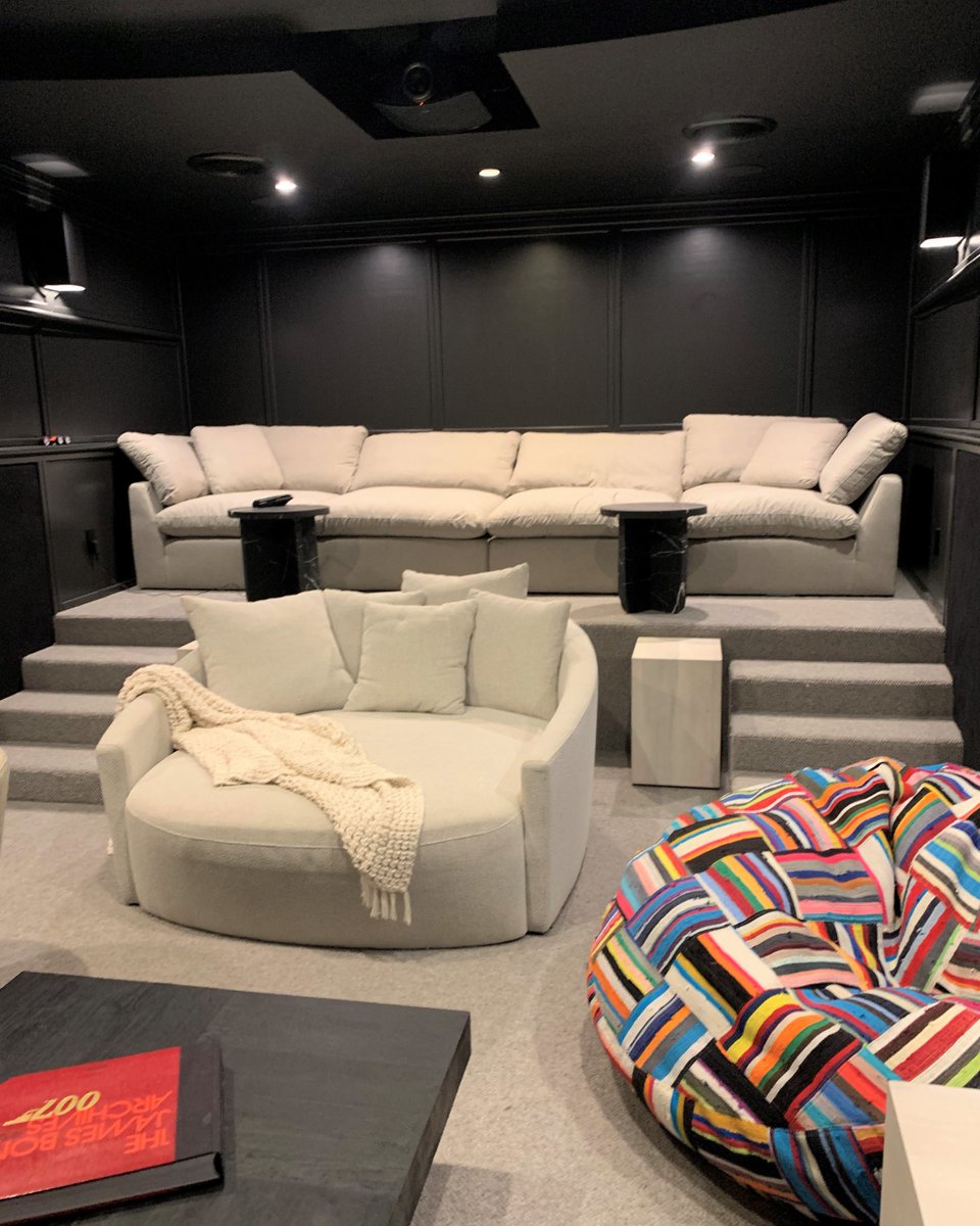 bringpro's tweet photo. Fun white glove install in Malibu!

#interiordesign #whiteglove #malibulife #LA #BringPro #install #beachlife #receivingdeliveryinstall #smallbusiness https://t.co/URxjGe2Hvl