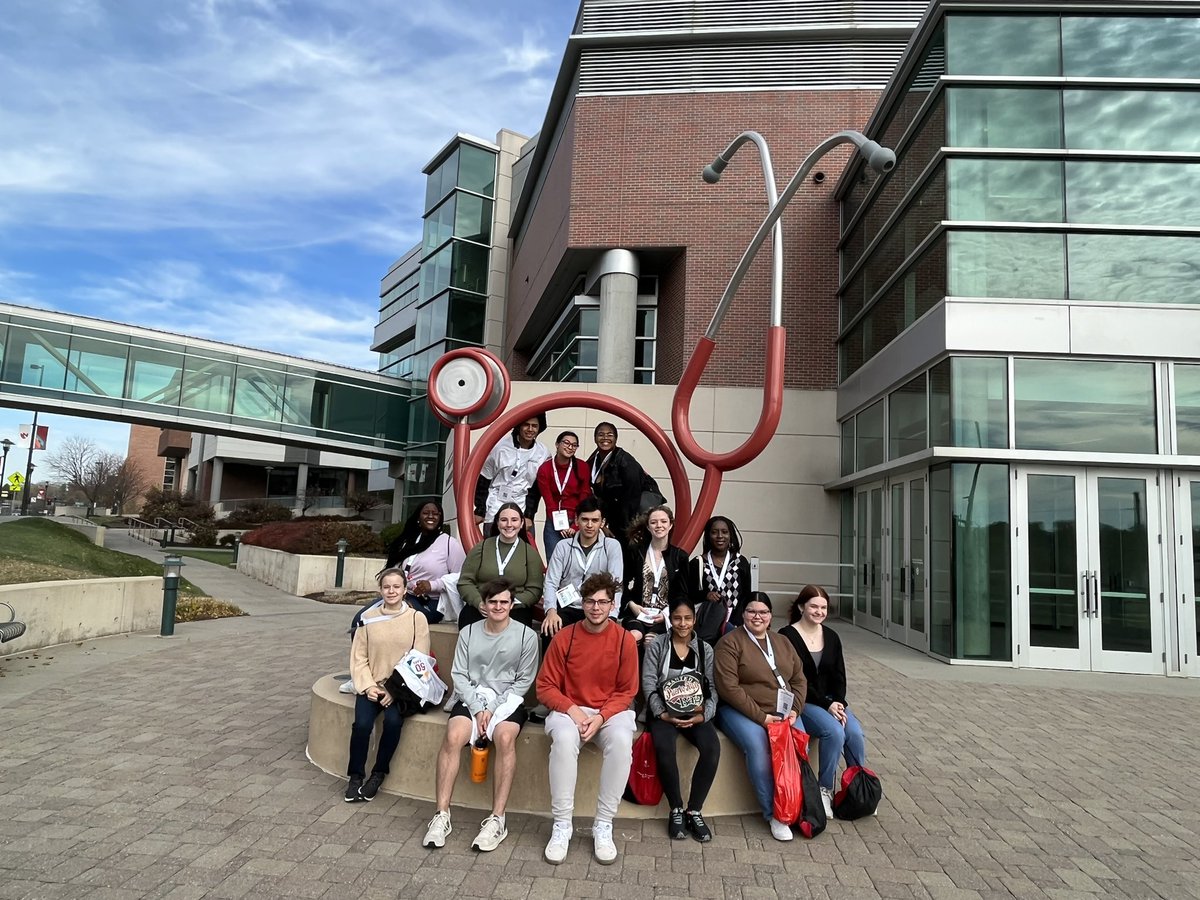 Students in Med Academy @RalstonHS attended the @unmc College of Allied Health backstage pass event. Students learned about postsecondary opportunities and college programs in the medical field, as well as high demand, high skill, high wage medical careers.@unmccahp @RalstonHOSA