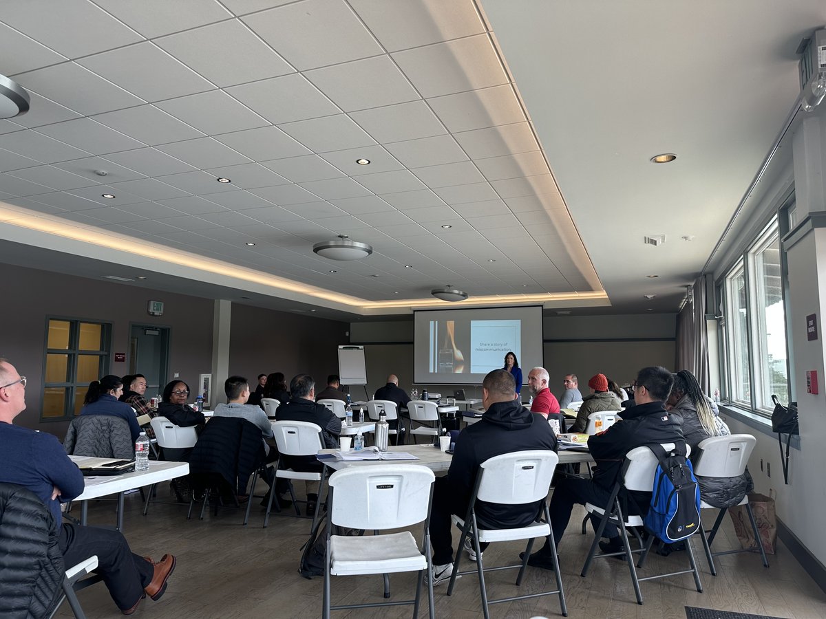 bluecourage's tweet photo. Members of the SFPD Leadership Development Institute Cohort 4 introduce Monique Helstrom kicking off a discussion on communication and leadership! 
 #sfpdLDI #BLUECOURAGE #LEleadership #communication #moniquehelstrom #SFPD https://t.co/IchcgVGhal