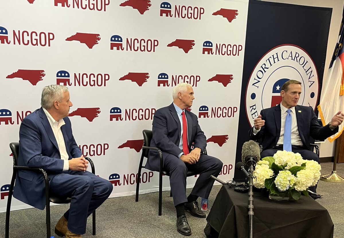 North Carolinians are worried about rising crime, skyrocketing inflation, and want to have a say in their kids' education. Thanks to VP @Mike_Pence and Chairman @WhatleyNCGOP for joining me for a forum in Raleigh this afternoon.