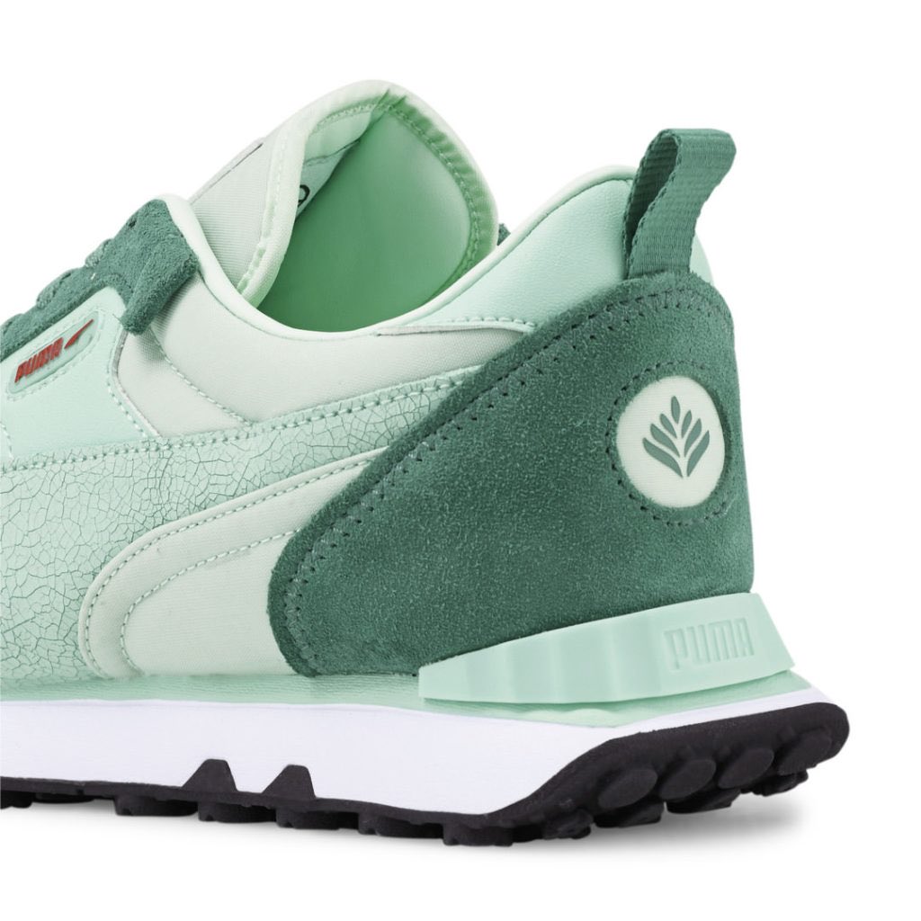 Modelofatness's tweet photo. Puma va a sacar una colección de zapatillas de Pokémon. Que ganas me dieron de ir por los tamales caminando con unas de estas.

🌱 https://t.co/fEjk4WRskY