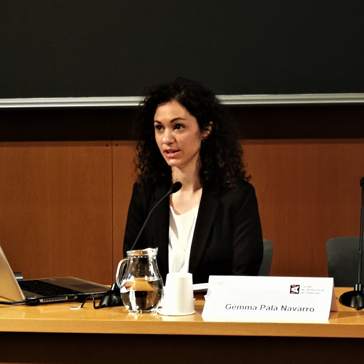 gemmapalaa's tweet photo. Tinc l'honor de publicar part dels resultats de la meva Tesi Doctoral @comunicacioUPF a la revista científica Quaderns del @Consell_Audio 📗Reflexiono sobre les entrevistes amb els periodistes de @tv3cat entorn el relat del procés sobiranista de Catalunya👉https://t.co/WGM8QAQeCS https://t.co/LBtJNhZSAr