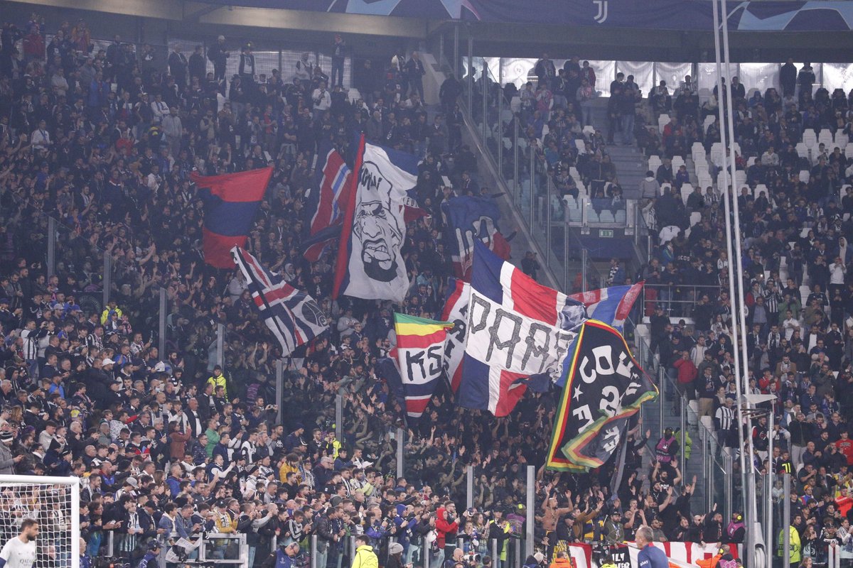 PSG_espanol's tweet photo. ¡Presentes en Turín! ❤️💙

#JUVPSG #UCL https://t.co/jktm1G1bjV