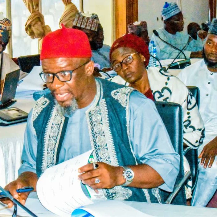 kadchma's tweet photo. The DG @KADCHMA Mallam, Abubakar Hassan defended the  KADCHMA  draft 2023 to 2025 multi - year Budget before Hon. Members House Committee on Health, Kaduna State House of Assembly at the Assembly Complex, Lurgard Hall.(1/2) https://t.co/gzvpdgEg8L