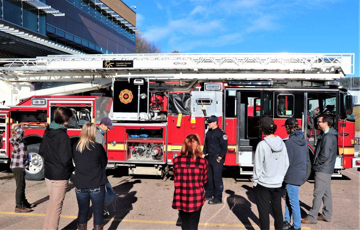 CNL_LNC's tweet photo. CNL- CR hosted dozens of students from across the Ottawa Valley for Take Our #KidsToWork Day.
They saw the #Hydrogen, Glass Blowing and Mechanical Equipment Development labs. They also took part in presentations about our fire department, #SMRs, and #CEDIR.
@RCDSB @RCCDSB https://t.co/DiRjyjU5GP