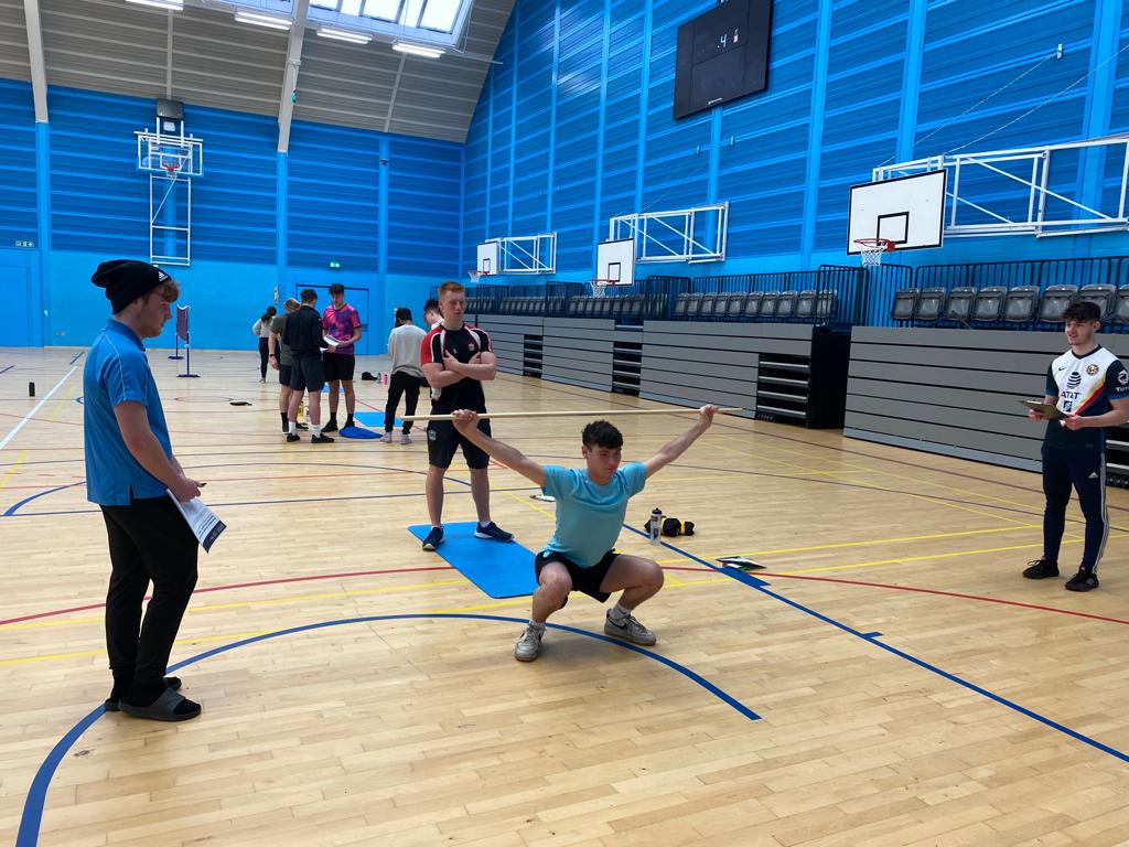 DrMarkRoss's tweet photo. Our first year students being introduced to athletic assessments as part of their Principles of Sport and Exercise Science course. Lots of active discussion around specificity and sensitivity of such assessments @HeriotWattUni #HWUSES @Oriamscotland @1987Gibbon https://t.co/hjrbjXNUjR