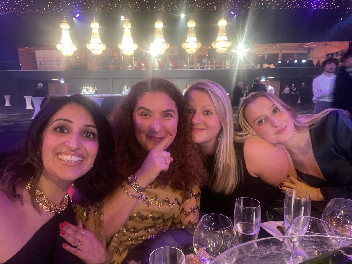 AmyLalla's tweet photo. Lovely celebrating with an incredible team.@LMPGroupUK @LMPActionUK #BestCompanies2022 #Apprenticeships #beinspiring #table63 https://t.co/WpEz9djT9F