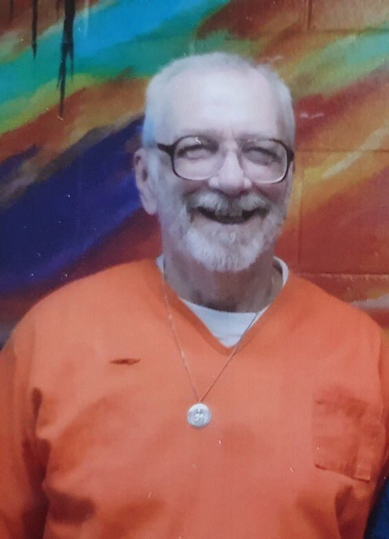 Attika_t's tweet photo. #Florida: #JusticeForJamesDailey -
James Dailey; Innocent on Florida death row.
Veteran.
35 years on death row.
My petition for James.
3487 signatures.
Read/Sign/Share my petition for #JamesDailey
https://t.co/TKMMI9jqR4
Photo of James : @mariekelaauwen https://t.co/3kJ1gKBCC6