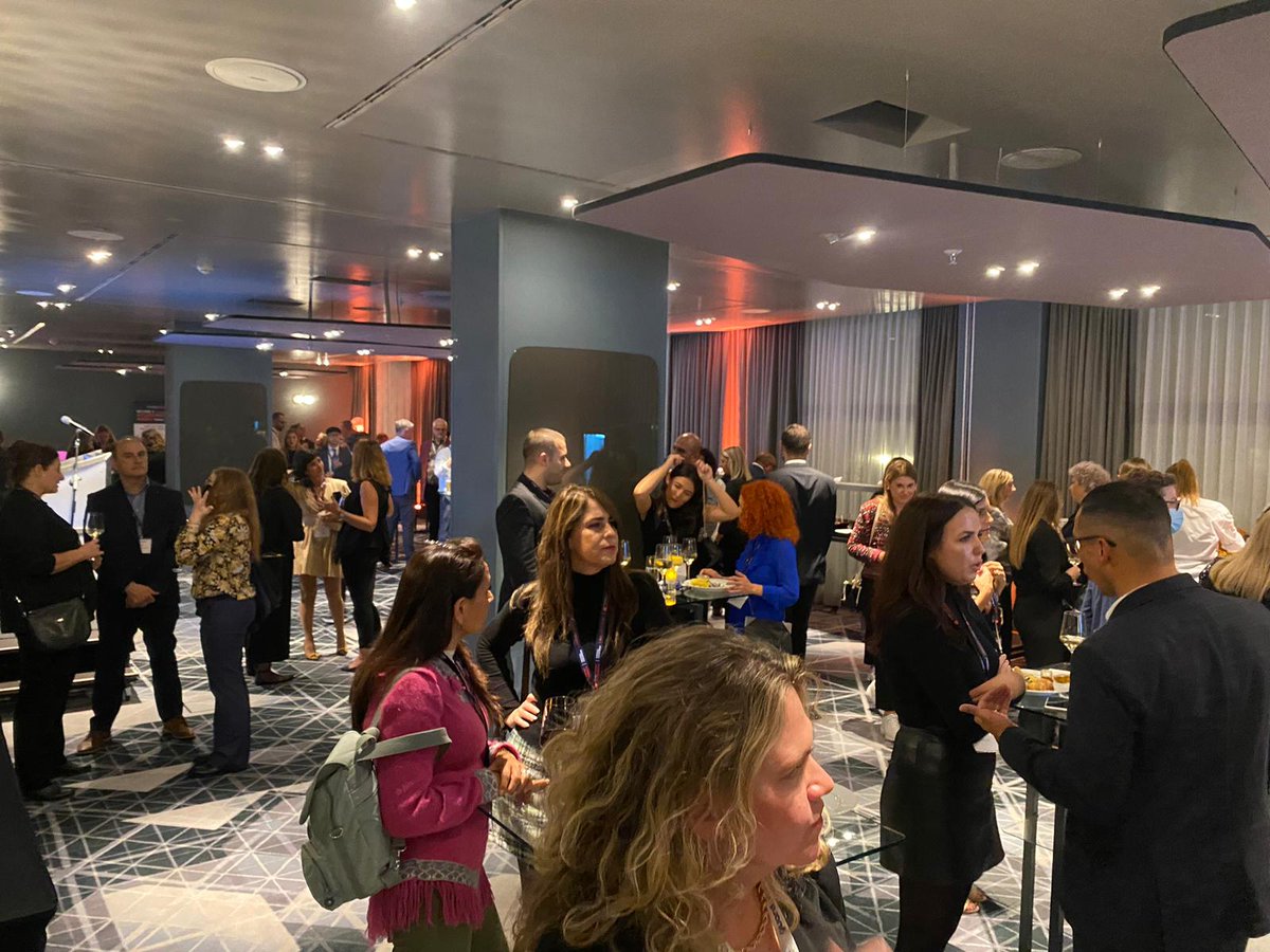 LangCanada's tweet photo. 1/3 What a pleasure to catch up and make new connections at the #Canada Reception on the margins of #ICEFBerlin! Proud to have partnered with @capsiacepi, @CollegeCan and @CanEmbGermany for this event. https://t.co/O5GAn4UhVG