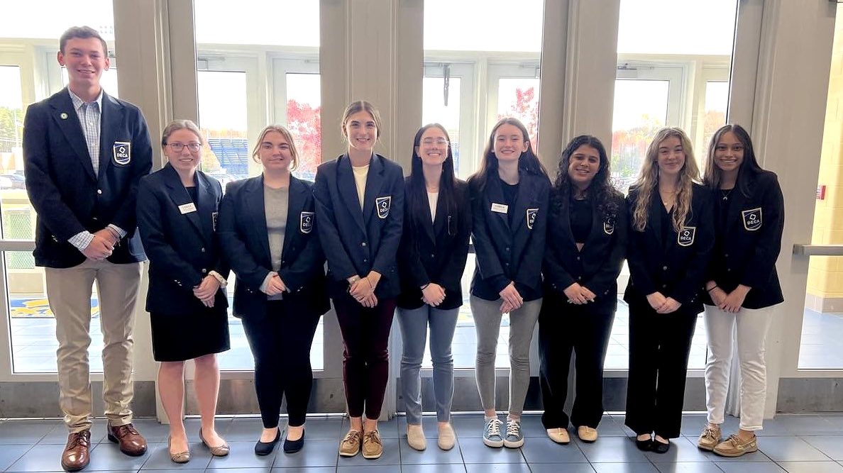KGHS officers looking sharp in their DECA blazers.  Happy National DECA month! 
#CTE #kgdeca #kglife 
🔷🦊💛💙 <a href="/TylerTruslow24/">Tyler Truslow 2024</a>