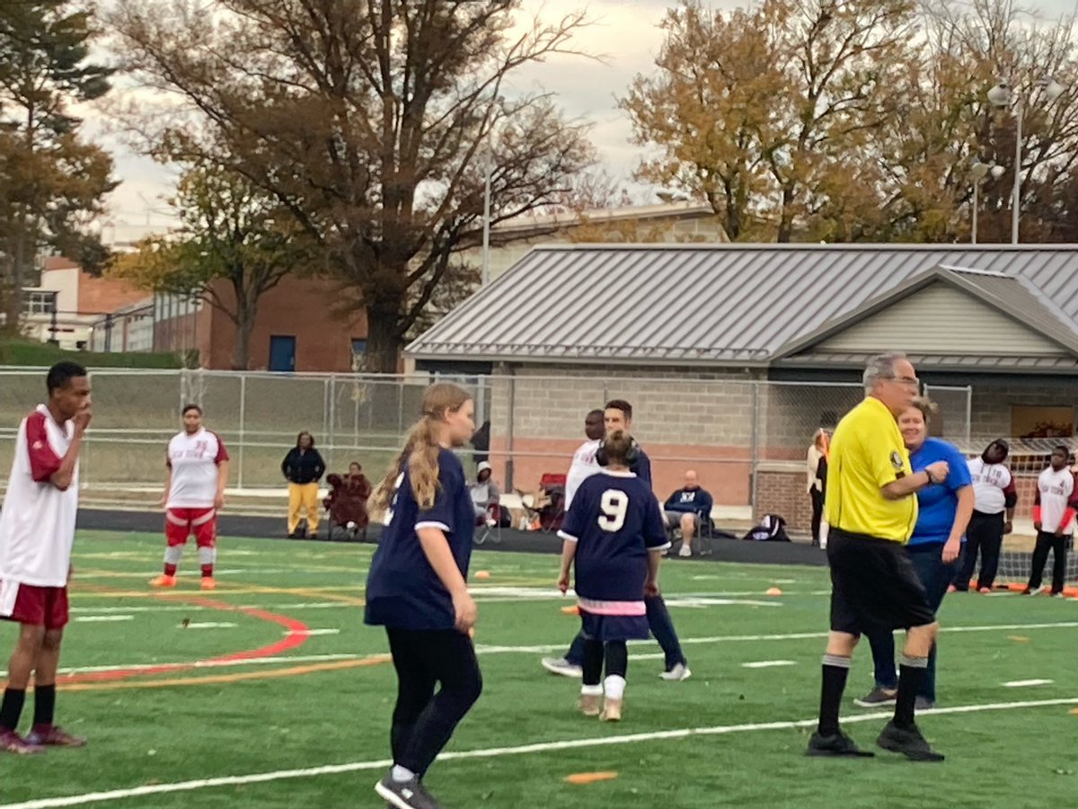 BCPSAthletics's tweet photo. Great night for the @BaltCoPS allied pumpkin bowl. Thank you @Indiansfhs for hosting!! @BCPSSportsScene https://t.co/u3wyLfU5ra