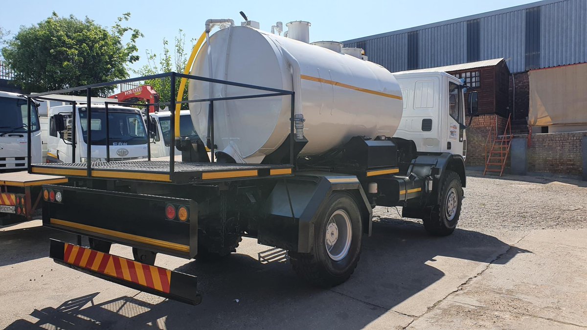 CarmazingSA's tweet photo. 2014 IVECO 140E24 4X4 Honeysucker

R885000 excl VAT
R1 017 750 incl VAT

Manual
259 000Kms
2014 IVECO 140E24 4x4 EQUIPED WITH 8000L HONEYSUCKER TANK, HYDRAULIC HONEYSUCKER PUMP AND SLUDGE PUMP
Immaculate condition

Contact The Car Dude on:
0834908382
sales@carmazing.co.za https://t.co/hxptDXoTDu