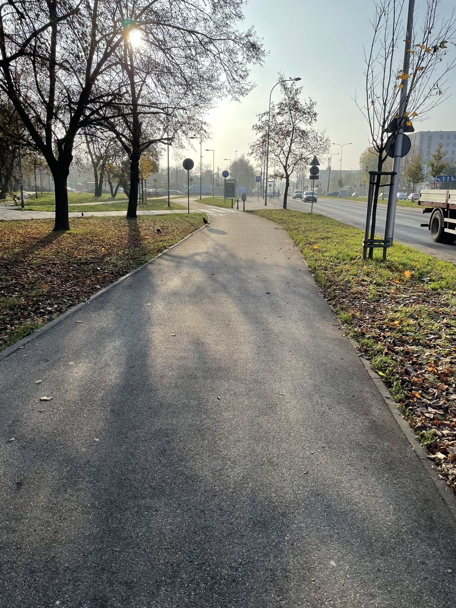 imirgos's tweet photo. @AmericanFietser Warsaw today 😎 https://t.co/wtCUPadB1r