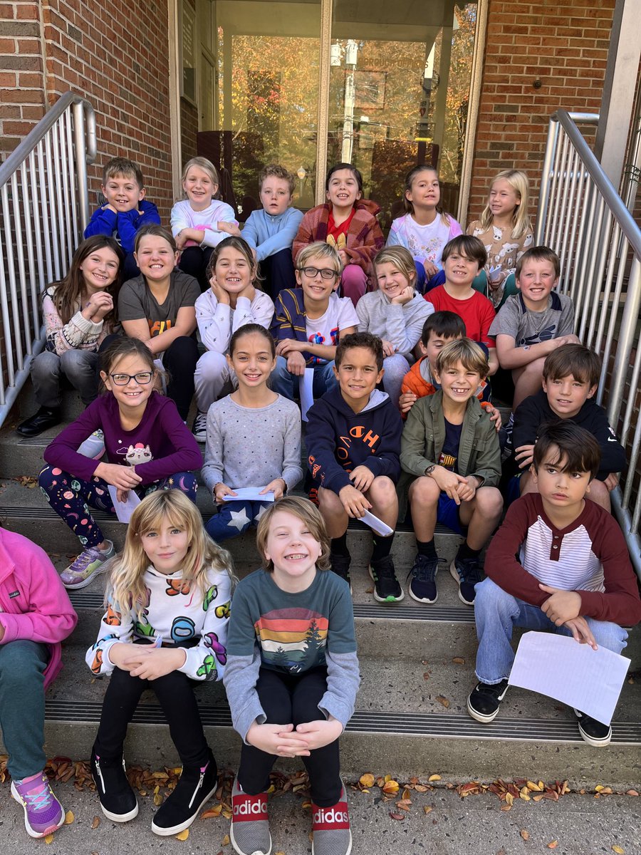 MrsChristoph3's tweet photo. Thank you FH Borough Hall for taking time out of your work day to speak to us! What a fun and educational experience. We appreciate you all! https://t.co/ROHGAF3EpV