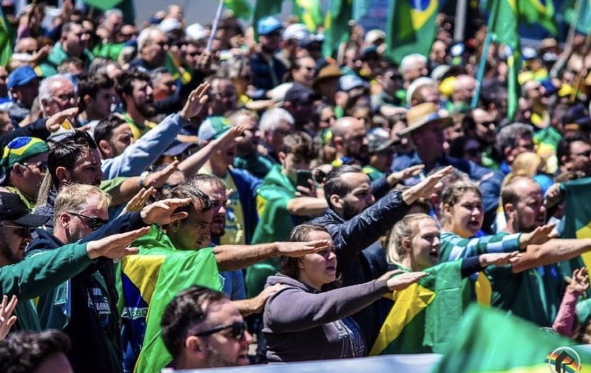 Raphakabelo's tweet photo. Alemanha 1942 / Brasil 2022 https://t.co/yjzUW9fsCa
